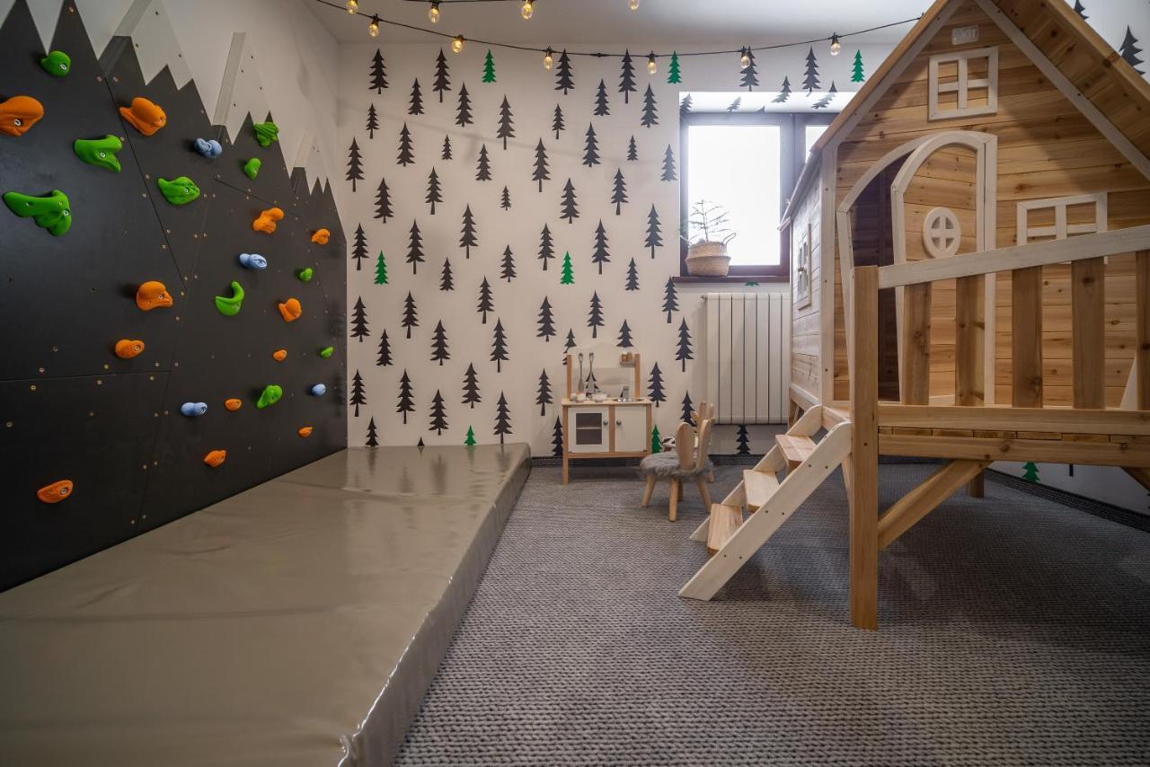 Rezydencja Silverton - Pilkarzyki, Ping Pong W Obiekcie Białka Tatrzańska Extérieur photo